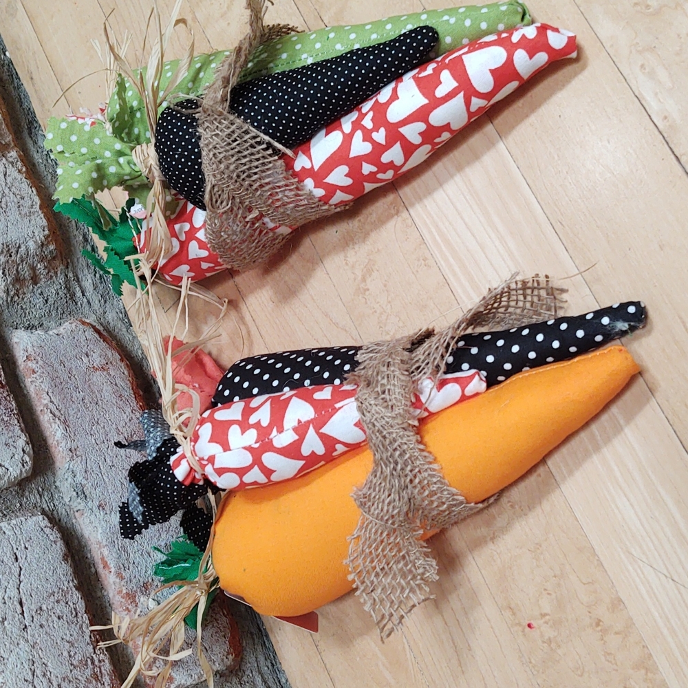 Carrots Carrots, Get Your Carrots! Handmade, stuffed carrots. 2 Sets of 3.